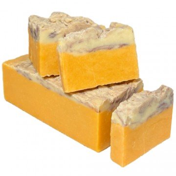 Jabón con aceites de naranja y canela